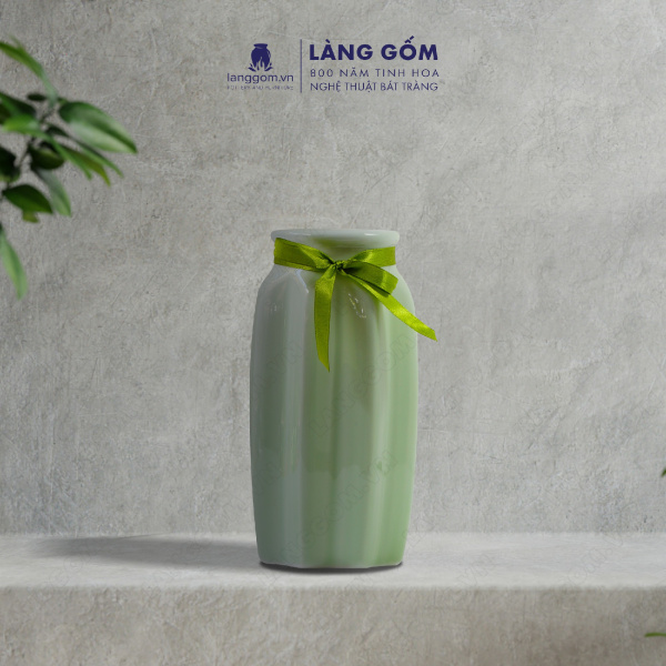 Lọ hoa Men ngọc bát giác