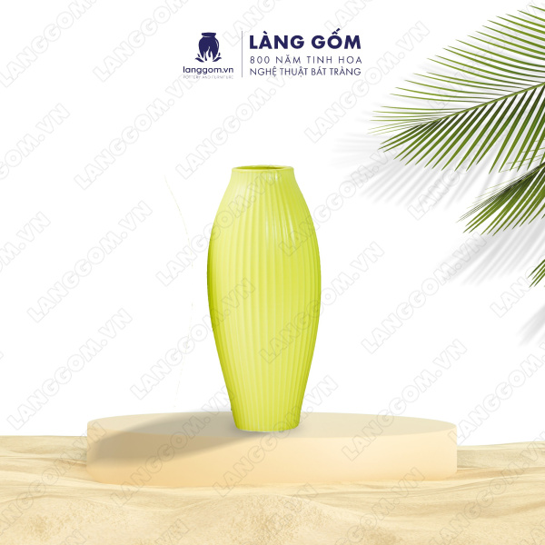 Lọ hoa Men mát quả bom khía
