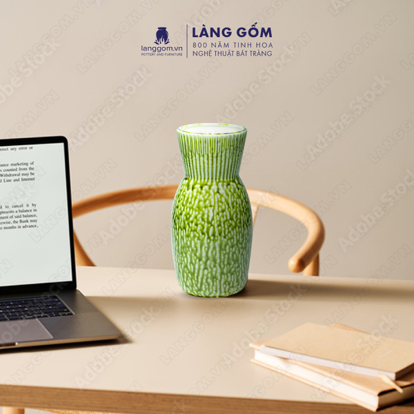 Lọ hoa Men chảy dáng vò ốm