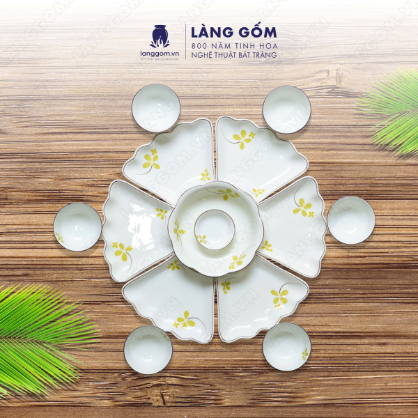 Bộ bàn ăn mặt trời men trắng họa tiết cỏ may mắn 