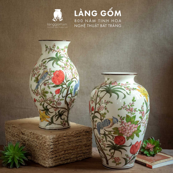 Lọ hoa vẽ tay men màu họa tiết hoa đào